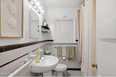 304 Parkway Drive, Wilmington, NC 28409 - Photo 17
