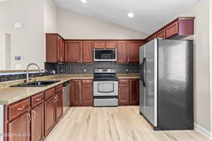 214 Tall Tree Court, Maysville, NC 28555 - Photo 9