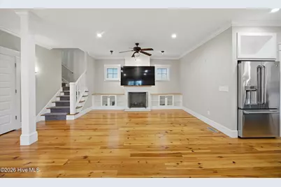 319 E Nash Street, Southport, NC 28461 - Photo 3