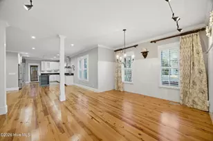 319 E Nash St, Southport, NC 28461 - Photo 5