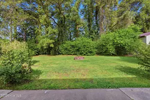 317 Tower Dr, Jacksonville, NC 28546 - Photo 23