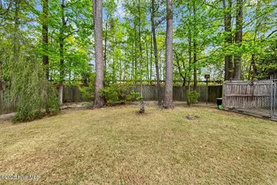 118 Kensington Way, Aberdeen, NC 28315 - Photo 21