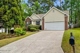 118 Kensington Wy, Aberdeen, NC 28315 - Photo 3