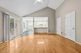 118 Kensington Wy, Aberdeen, NC 28315 - Photo 9
