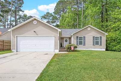 300 Parkwood Drive, Jacksonville, NC 28546 - Photo 1