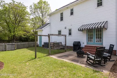 2305 N Miller Circle, Winterville, NC 28590 - Photo 9