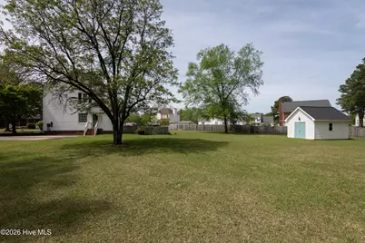 2305 N Miller Circle, Winterville, NC 28590 - Photo 5