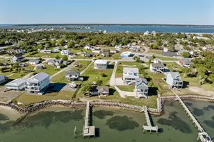 117 Sandfiddler Ln, Harkers Island, NC 28531 - Photo 51