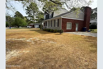907 Chestnut Drive, Smithfield, NC 27577 - Photo 7