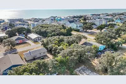 134 S Fourth Avenue, Kure Beach, NC 28449 - Photo 5