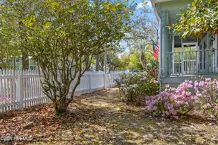 301 E Moore St, Southport, NC 28461 - Photo 5