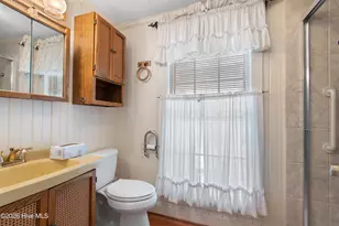301 E Moore St, Southport, NC 28461 - Photo 25