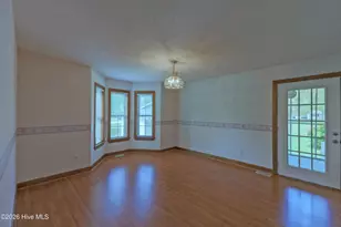 312 W Quinn St, Beulaville, NC 28518 - Photo 9