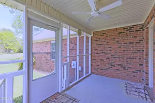 312 W Quinn St, Beulaville, NC 28518 - Photo 15