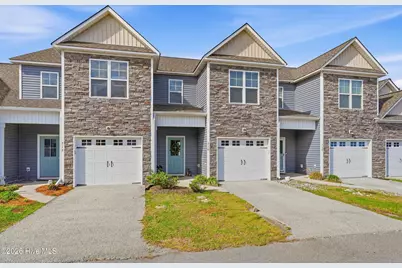 310 S Stingray Lane, Sneads Ferry, NC 28460 - Photo 3