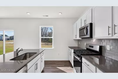 411 Hartfield Avenue, Raeford, NC 28376 - Photo 9