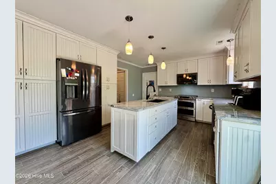 2007 Melodie Lane, Morehead City, NC 28557 - Photo 9