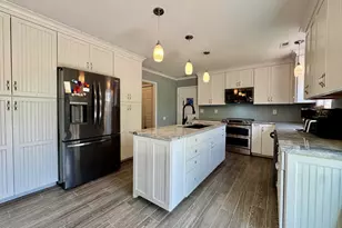 2007 Melodie Ln, Morehead City, NC 28557 - Photo 9