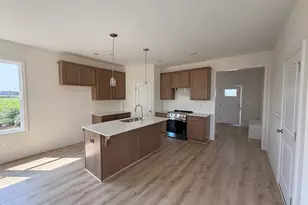 145 Longfield Ct, Dunn, NC 28334 - Photo 3