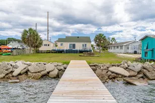 1096 Salter Path Rd, Salter Path, NC 28512 - Photo 23