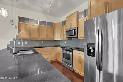 801 N 4th Street #Apt 302, Wilmington, NC 28401 - Photo 7