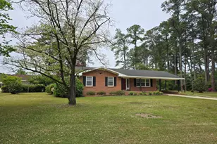 346 Pinecrest Dr, Chadbourn, NC 28431 - Photo 1