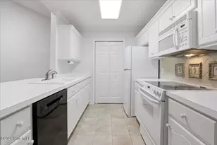 126 New Hope Village Dr, Goldsboro, NC 27534 - Photo 7