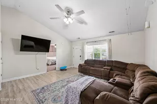 411 Foxtrace Ln, Hubert, NC 28539 - Photo 5