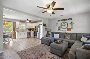 508 Seafarer Dr, Carolina Beach, NC 28428 - Photo 13