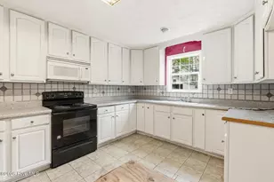 1200 Oak Ave, Hamlet, NC 28345 - Photo 9