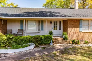215 Harbor Dr, Morehead City, NC 28557 - Photo 3