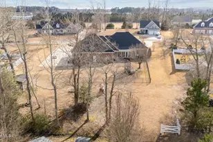 1427 Canter Way, Ayden, NC 28513 - Photo 17