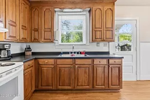 2013 Wheat St, Rockingham, NC 28379 - Photo 9