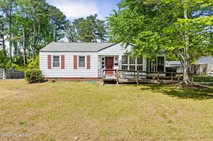 2013 Wheat St, Rockingham, NC 28379 - Photo 3