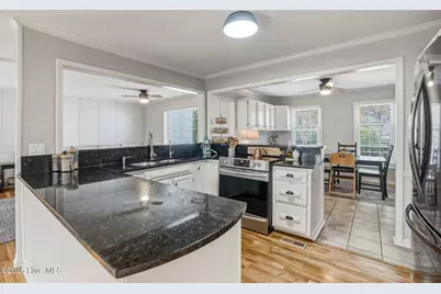 428 Holly Street, Emerald Isle, NC 28594 - Photo 17