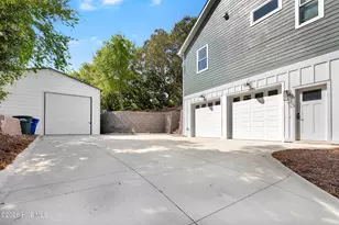 5709 E Landing Ct, Emerald Isle, NC 28594 - Photo 5