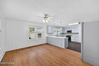 302 W Wilmington Street, Burgaw, NC 28425 - Photo 13