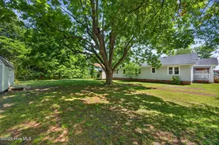 302 W Wilmington St, Burgaw, NC 28425 - Photo 3