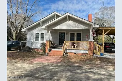 302 W Wilmington Street, Burgaw, NC 28425 - Photo 1