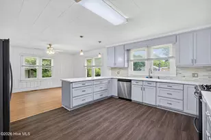 302 W Wilmington St, Burgaw, NC 28425 - Photo 11