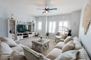 806 Blanche Ave, Carolina Beach, NC 28428 - Photo 5