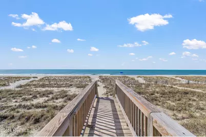 535 Ocean Boulevard W, Holden Beach, NC 28462 - Photo 9