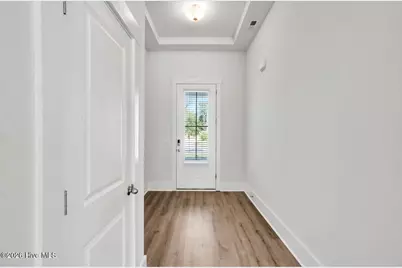304 Edgewater Way, Surf City, NC 28445 - Photo 3