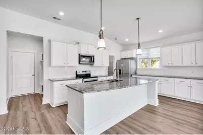 304 Edgewater Way, Surf City, NC 28445 - Photo 9
