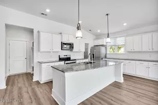 304 Edgewater Wy, Surf City, NC 28445 - Photo 9