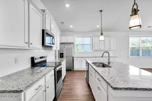 304 Edgewater Wy, Surf City, NC 28445 - Photo 5