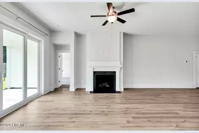 304 Edgewater Way, Surf City, NC 28445 - Photo 15