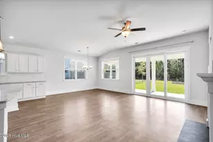 304 Edgewater Wy, Surf City, NC 28445 - Photo 11
