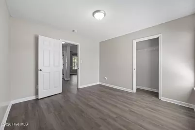 300 Carlisle Court, Jacksonville, NC 28540 - Photo 23