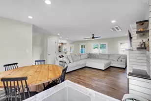 143 Tifton Cir, Cape Carteret, NC 28584 - Photo 5